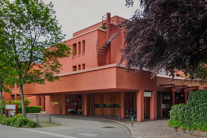 Restaurant elements (Ramada Hotel du Parc Baden)