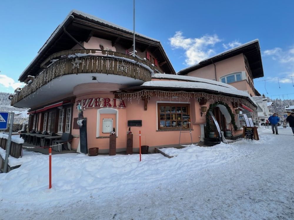 Restaurant Pizzeria Al Capone 7250 Klosters Platz